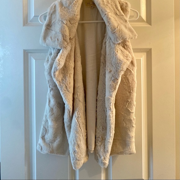 Faux Fur, cream color with tan slim belt, size M - Picture 7 of 8